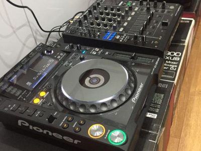 Shitet 2 Pioneer CDJ-2000 Nexus2 dhe 1 PIONEER DJM-900 Nxs2
