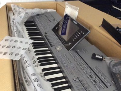 Shitet Yamaha Tyros 5 me 76 taste sintezator tastiere